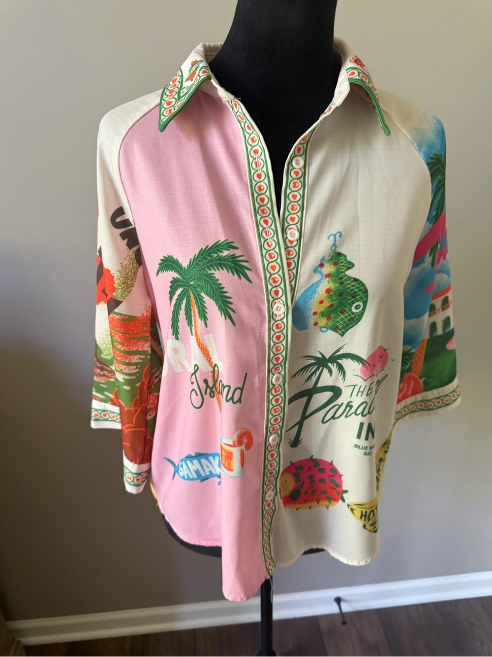 Fate Whimsical Fun Tropical Print Button-Up Shirt - Pink & Cream Small
